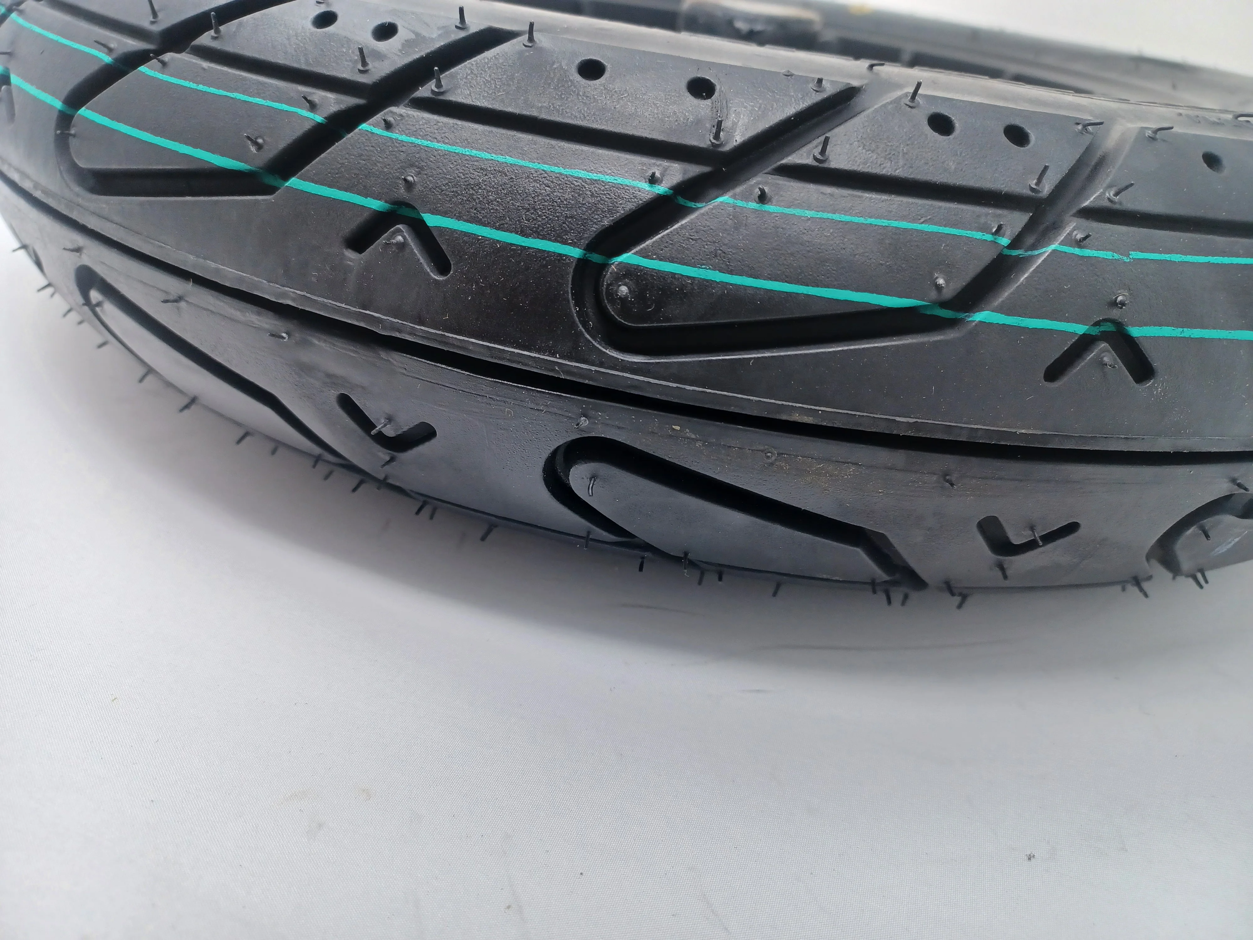 50cc Roma Scooter Front Tire ON RIM 45350-S9E1-0000 - Image 3