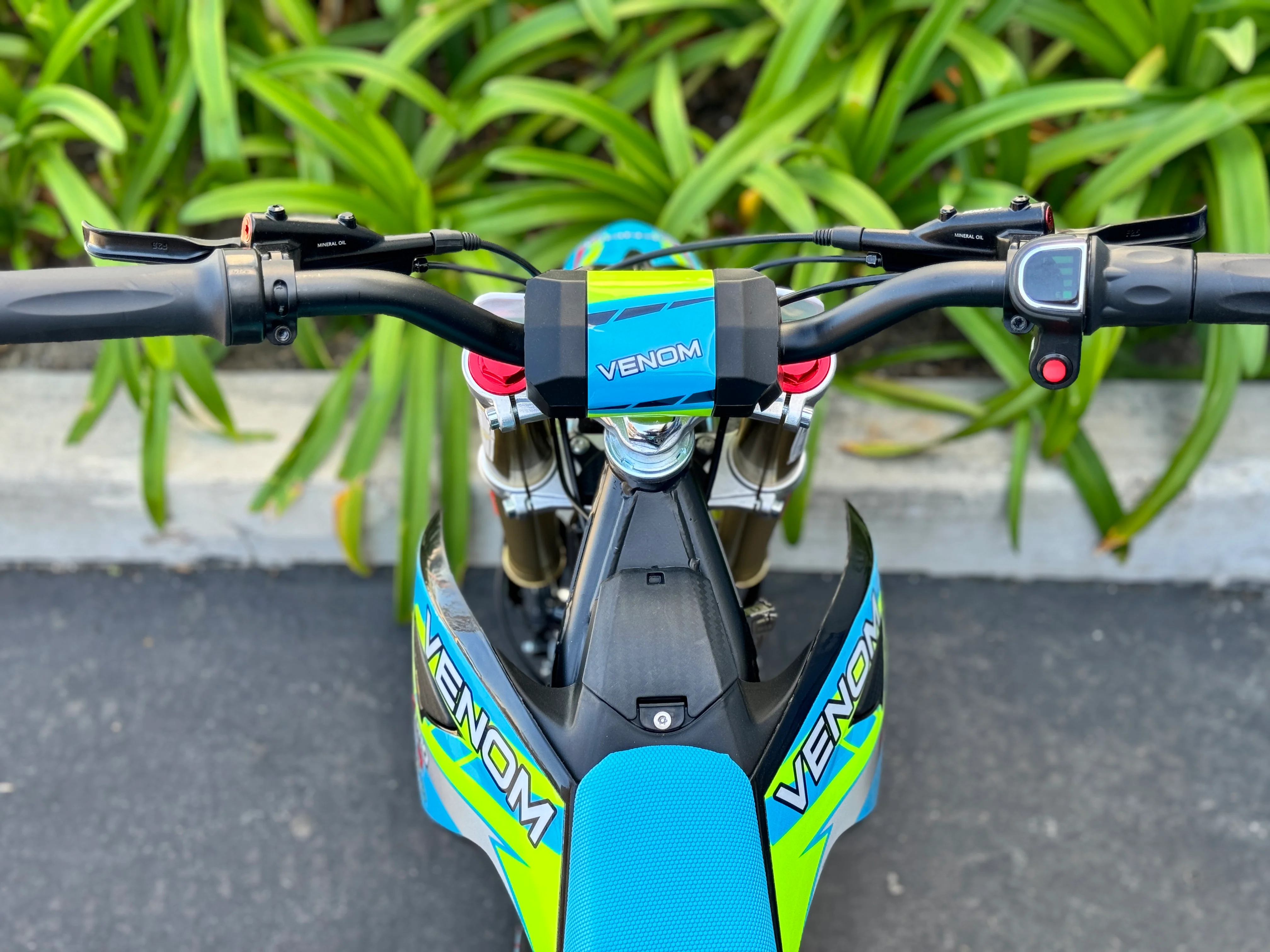 Venom Pro | 1600w Electric Dirt Bike | 48V | Lithium - Image 27