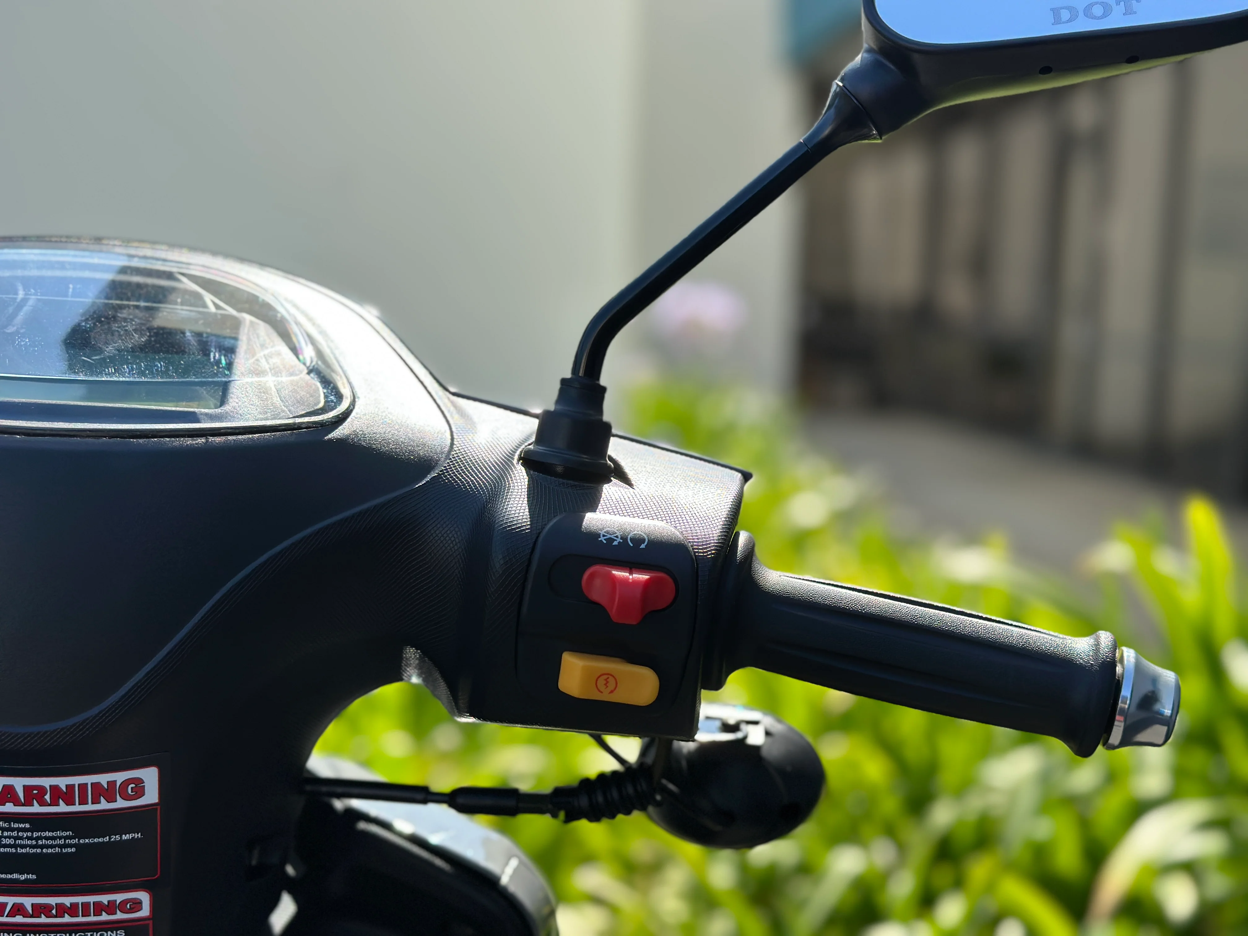 Venom Cali Moped | 50cc Scooter | Automatic Transmission - Image 16