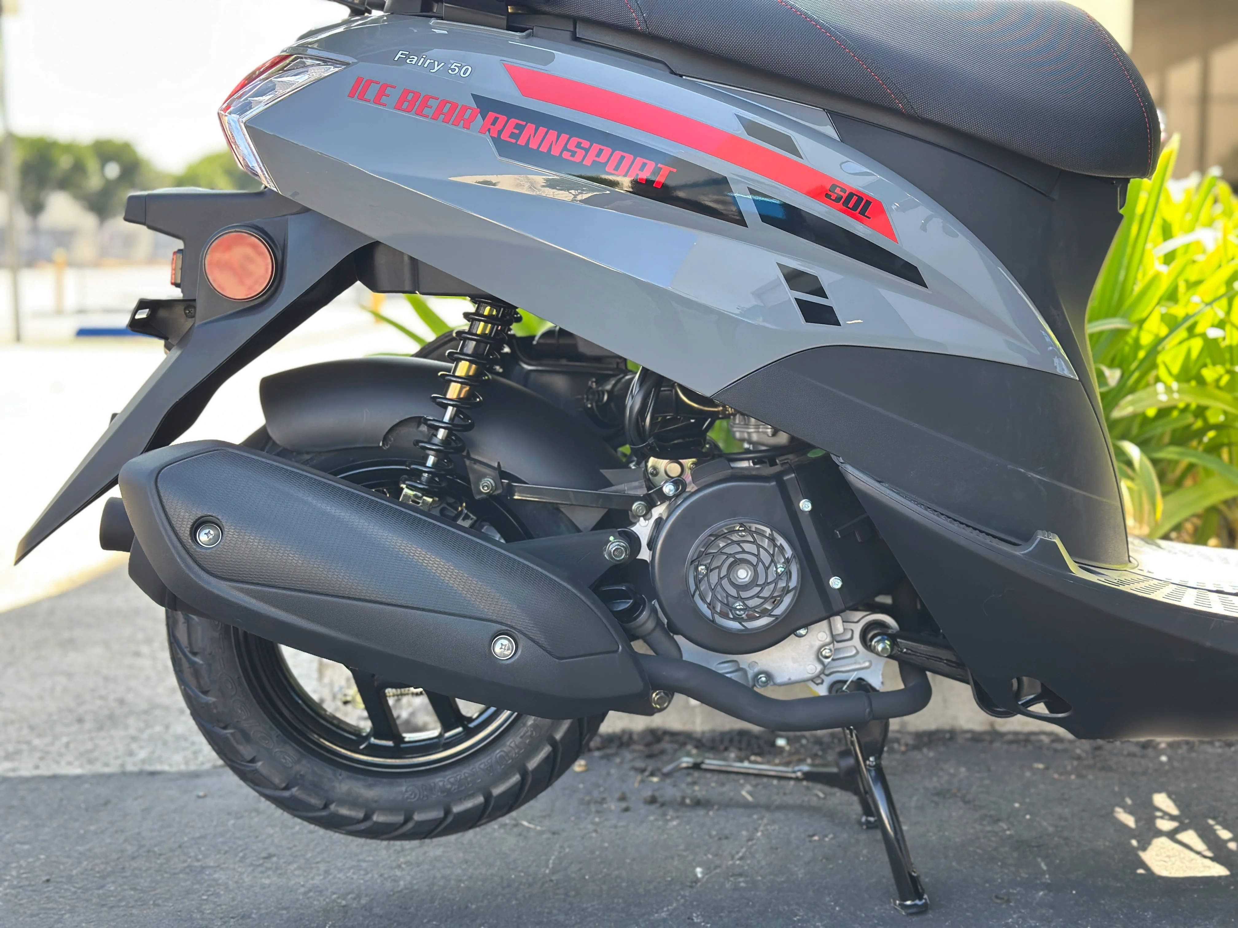 Venom Cali Moped | 50cc Scooter | Automatic Transmission - Image 21