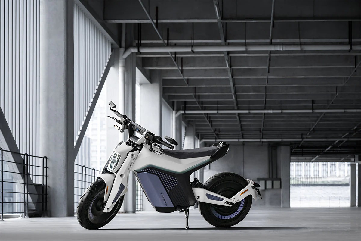 Naxeon I AM Electric Motorcycle | 6.5kW Motor | 72V Lithium Battery | Street Legal - Image 13