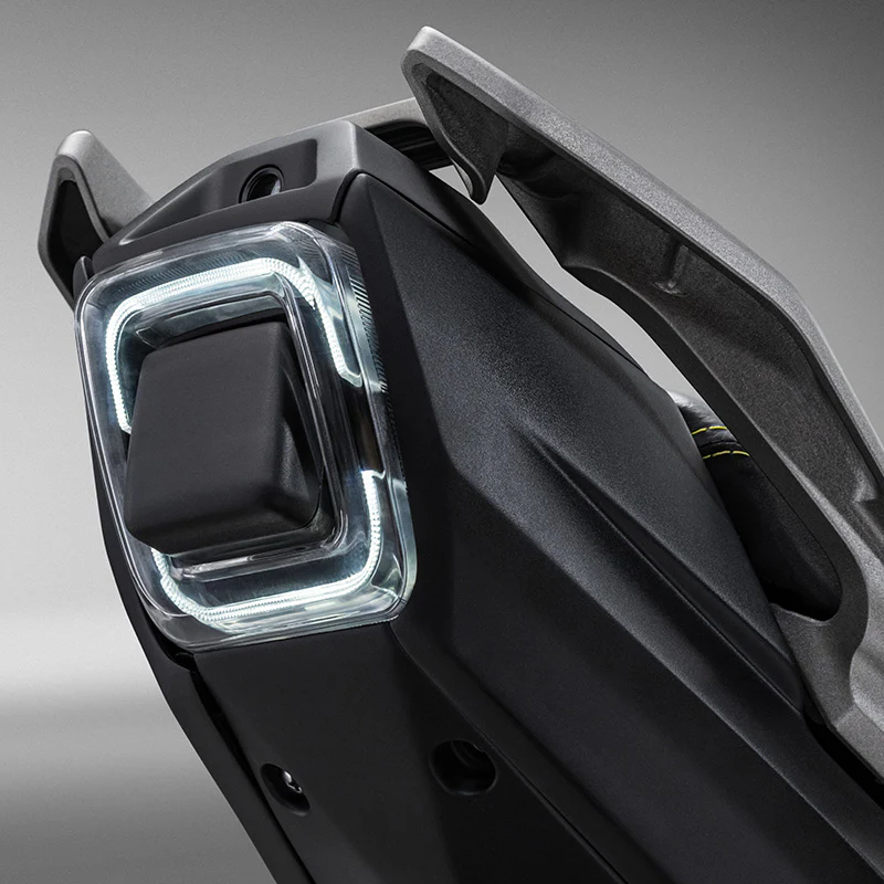 Naxeon I AM Electric Motorcycle | 6.5kW Motor | 72V Lithium Battery | Street Legal - Image 4
