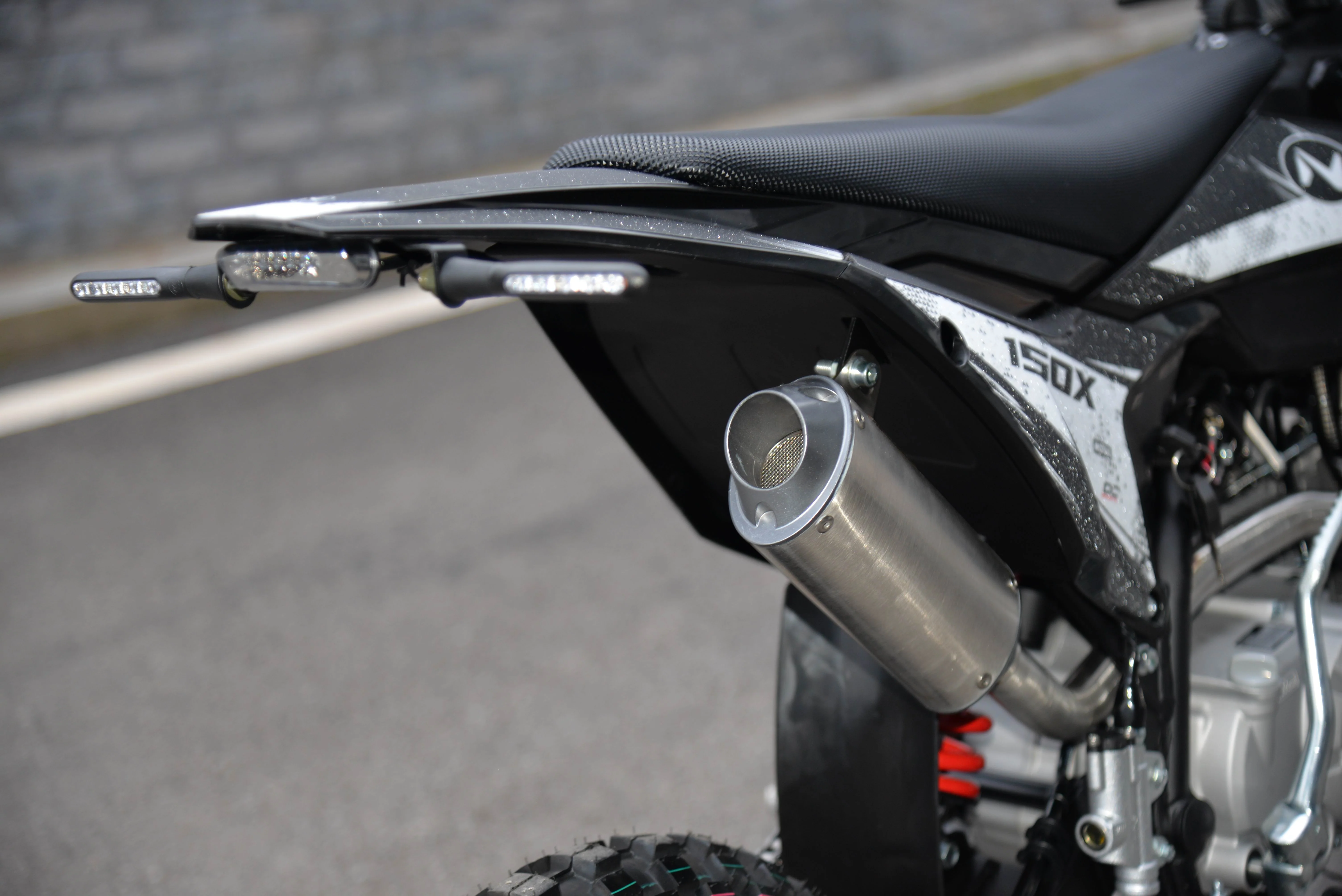 Venom Nicot 150X | 150cc EFI Dirt Bike | 4 Speed - Image 17