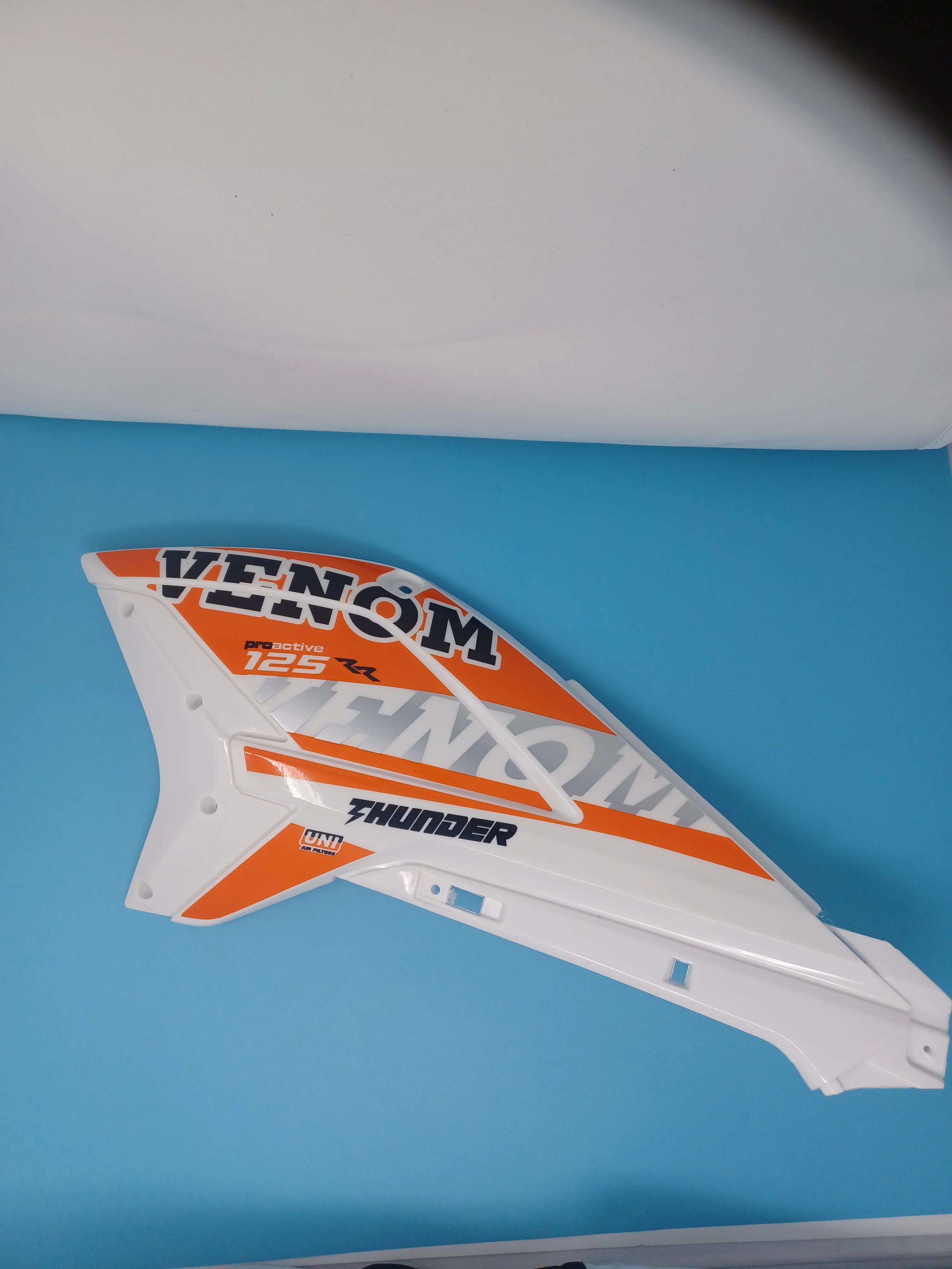 Venom Thunder 125cc Dirt Bike | Front Left Plastic (304002008001) - Image 4