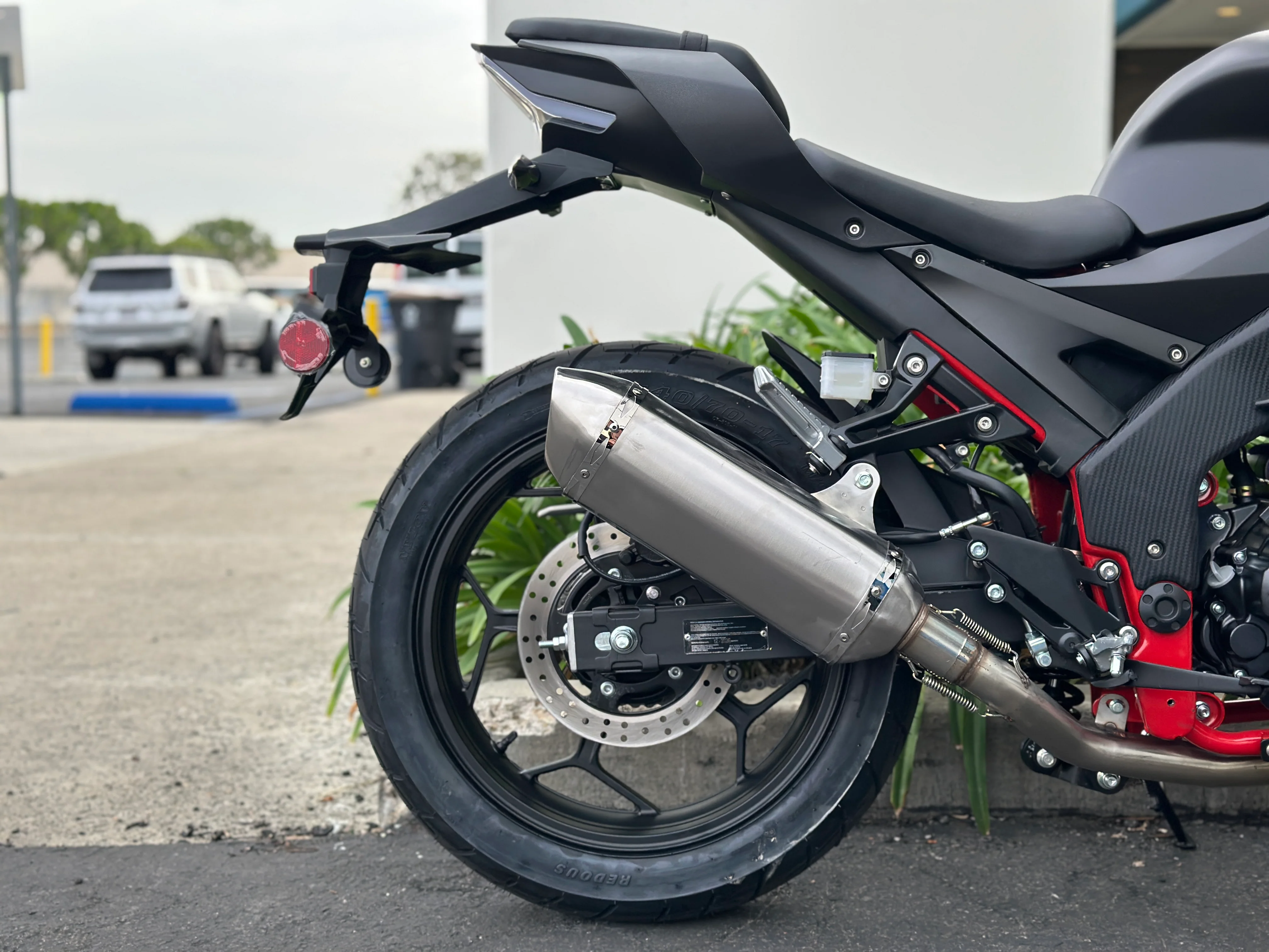 Venom x22RR EFI | 250cc Motorcycle | Double-R | 6 Speed - Image 12