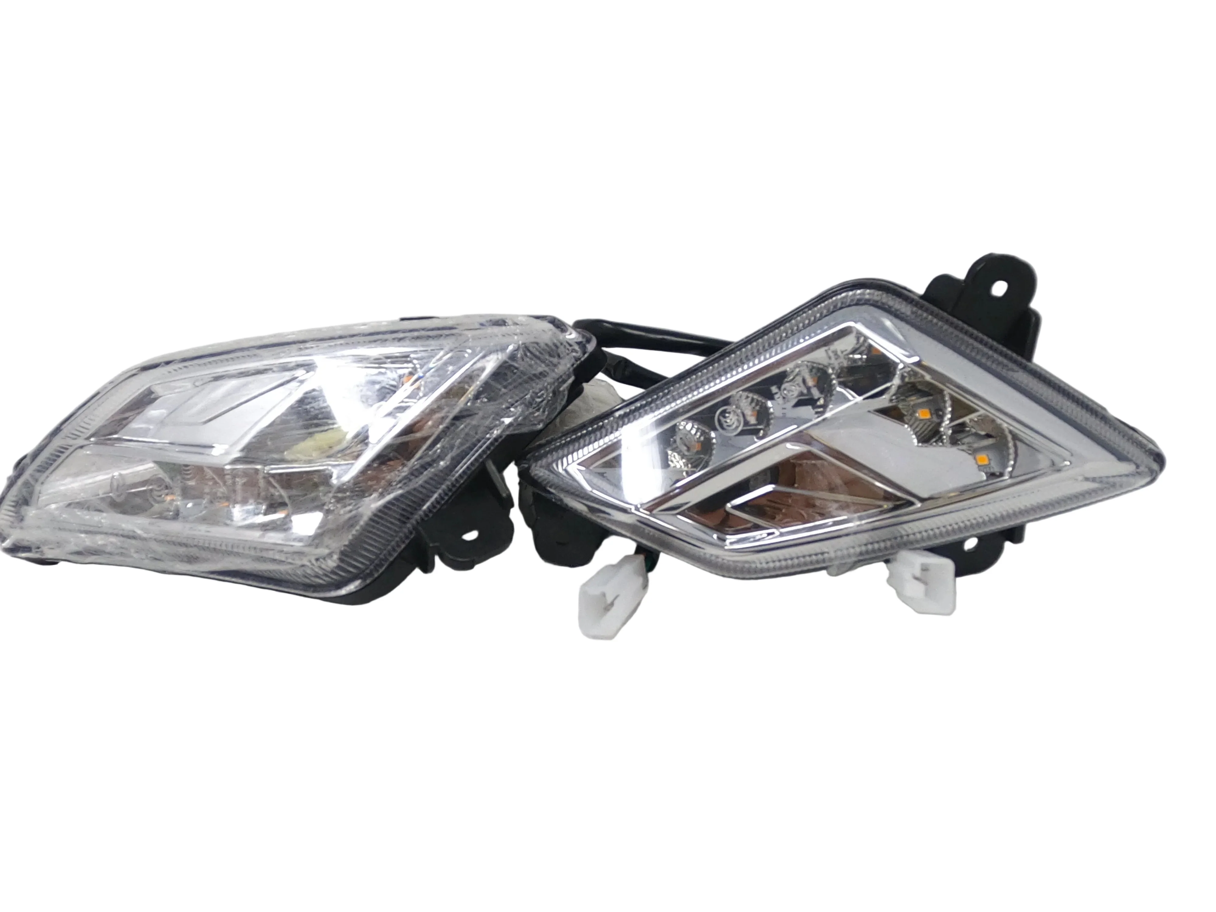 X19 200cc Automatic Motorcycle | Front Signal Light(s) (09020153-1 / 09020153-2) - Image 5