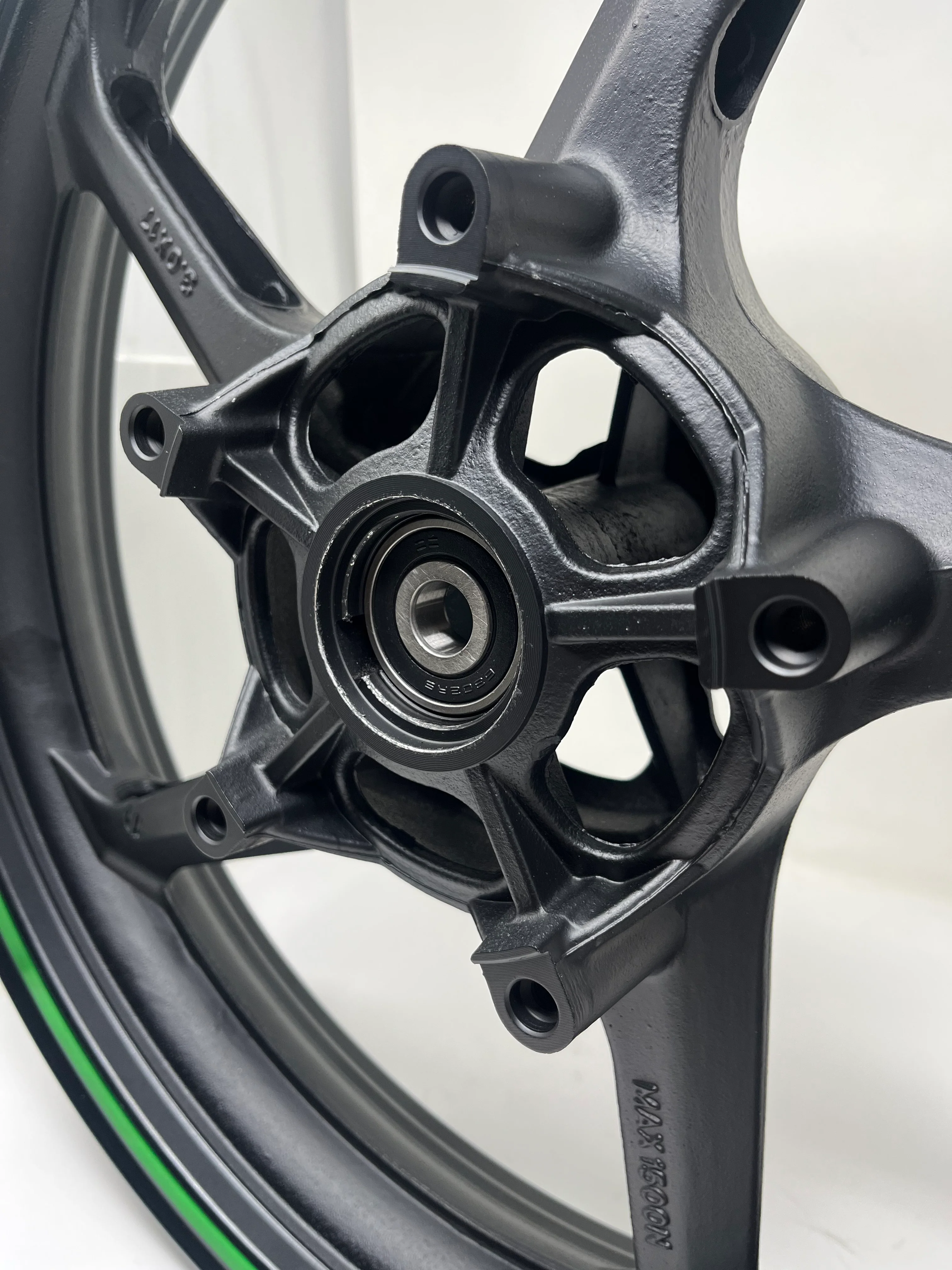 X22R 250cc | Front Rim (2040206) - Image 2