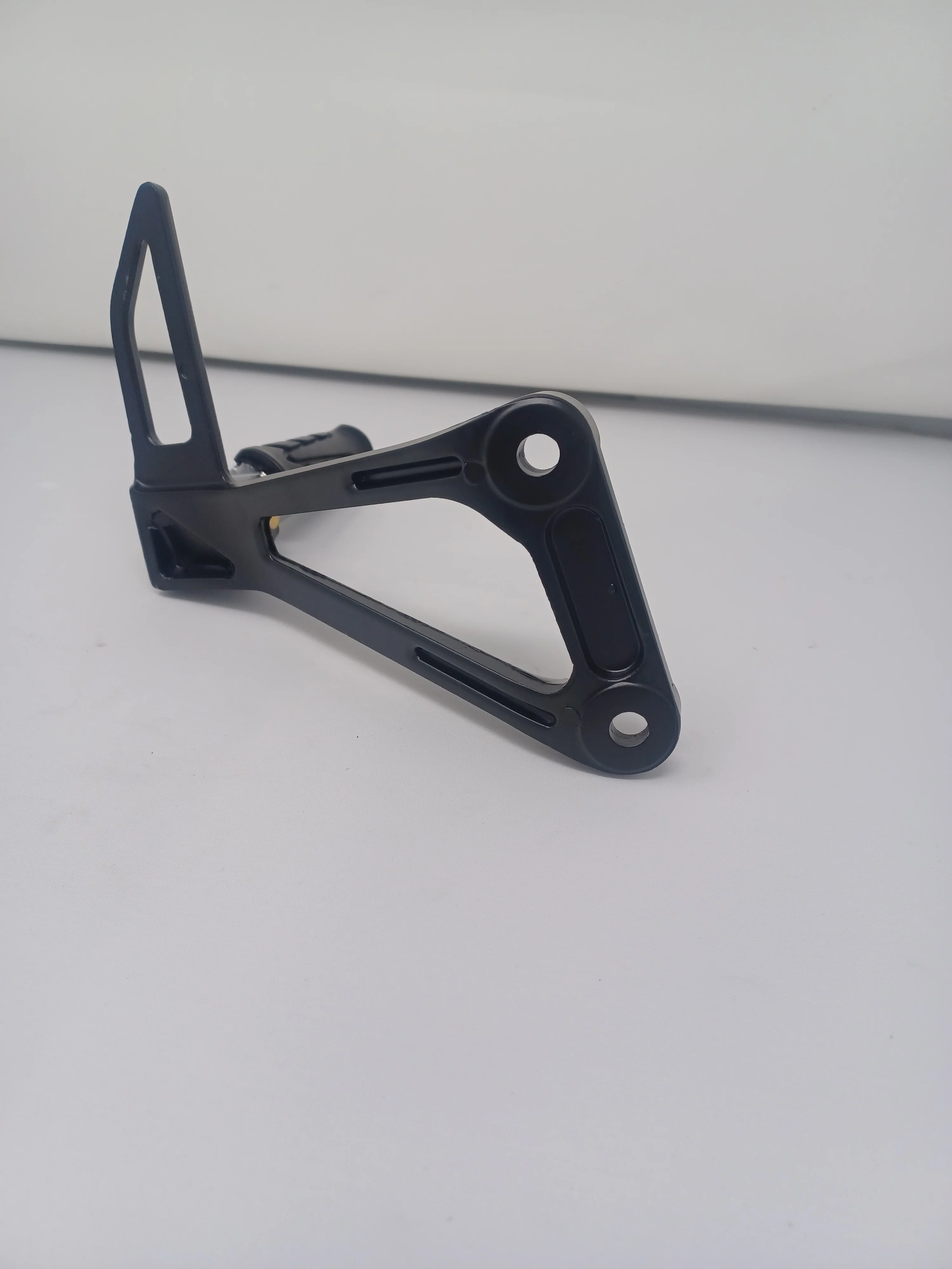X22R 250cc Rear Left footrest 02050040 - Image 3
