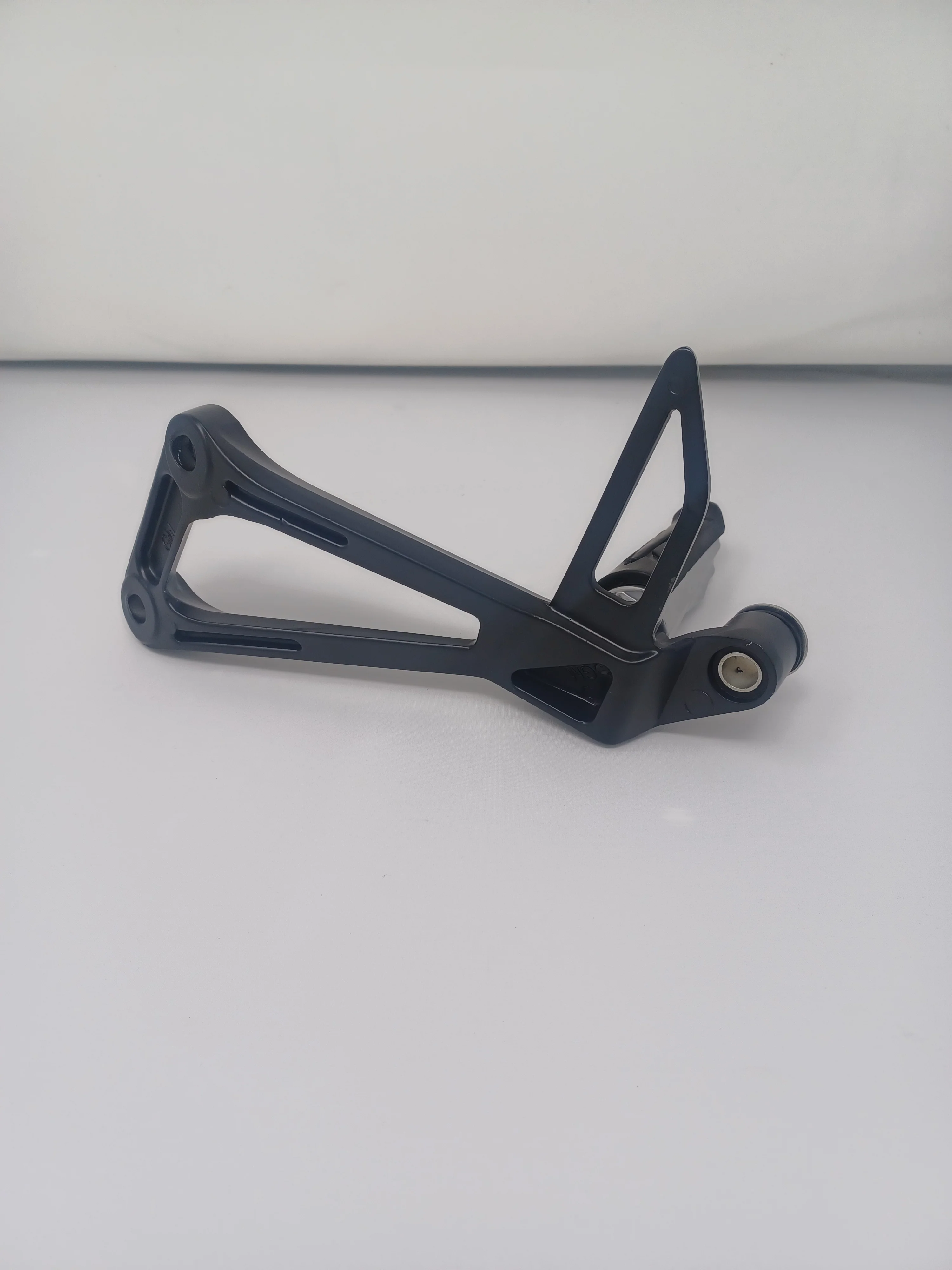X22R 250cc Rear Right footrest 02050043 - Image 6